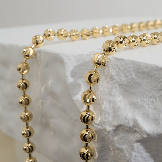 The Moon Cut Chain